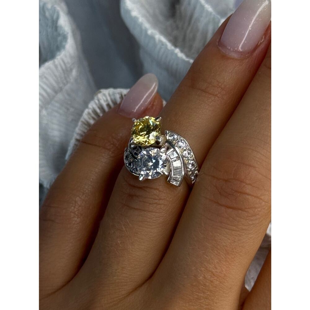 925 Sterling Silver Yellow & White Cz Ring Size 6 - Picture 4 of 12